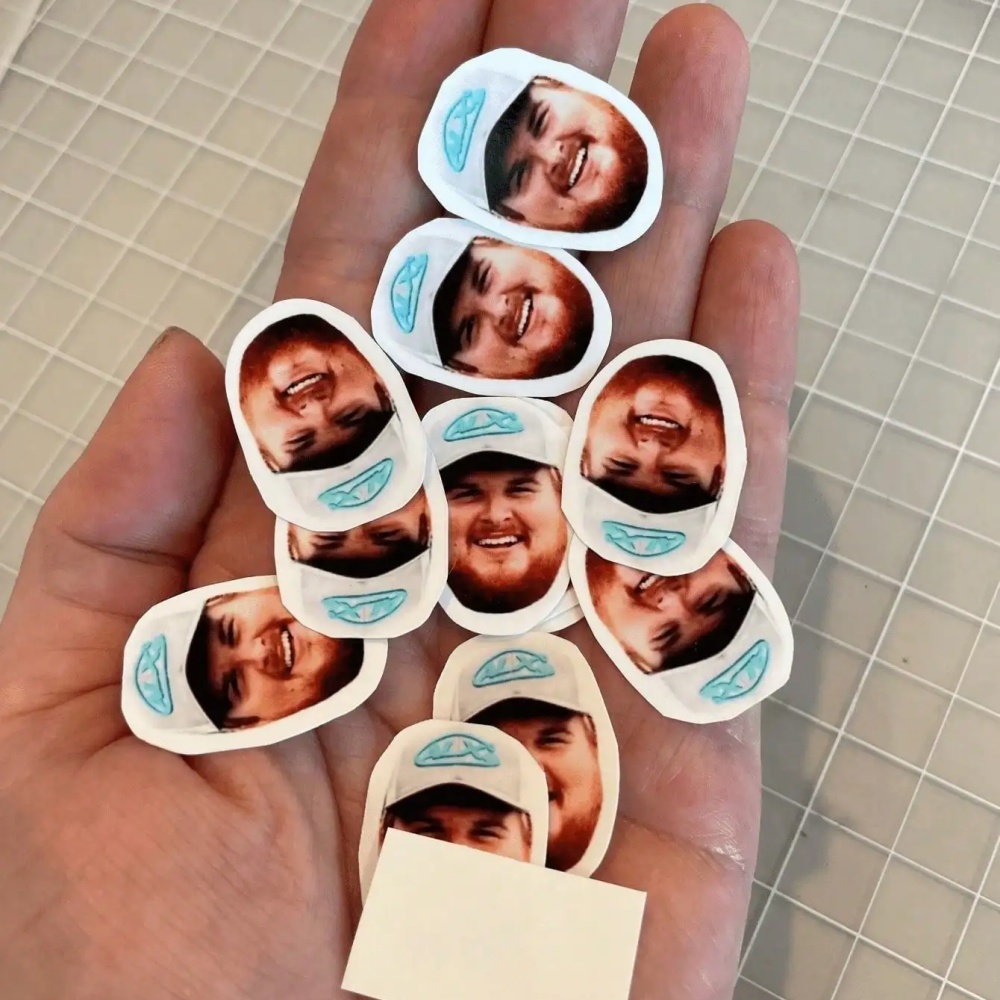 Custom Face Confetti - Persona - Confetti Cannon Tube ulasan dan harga